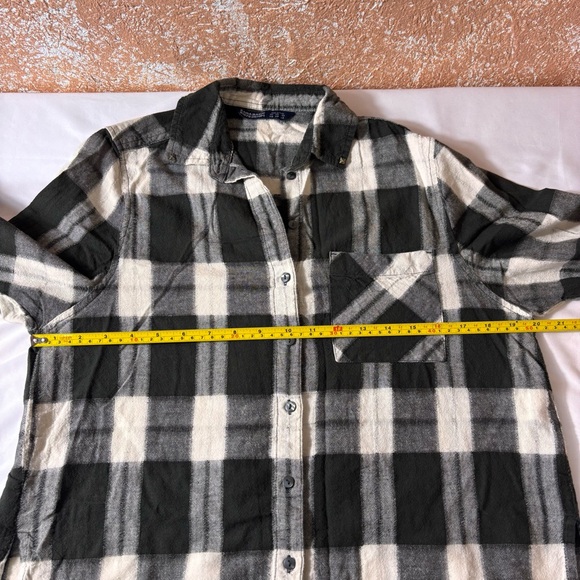 Zara Button-Up Collared Shirt Long Sleeve Cuff Plaid Flannel Black White Size XS - Picture 12 of 14